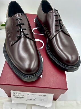 Men’s Gucci Logo Lettering Derby Shoes  Size 10.5/ fits 11 US .